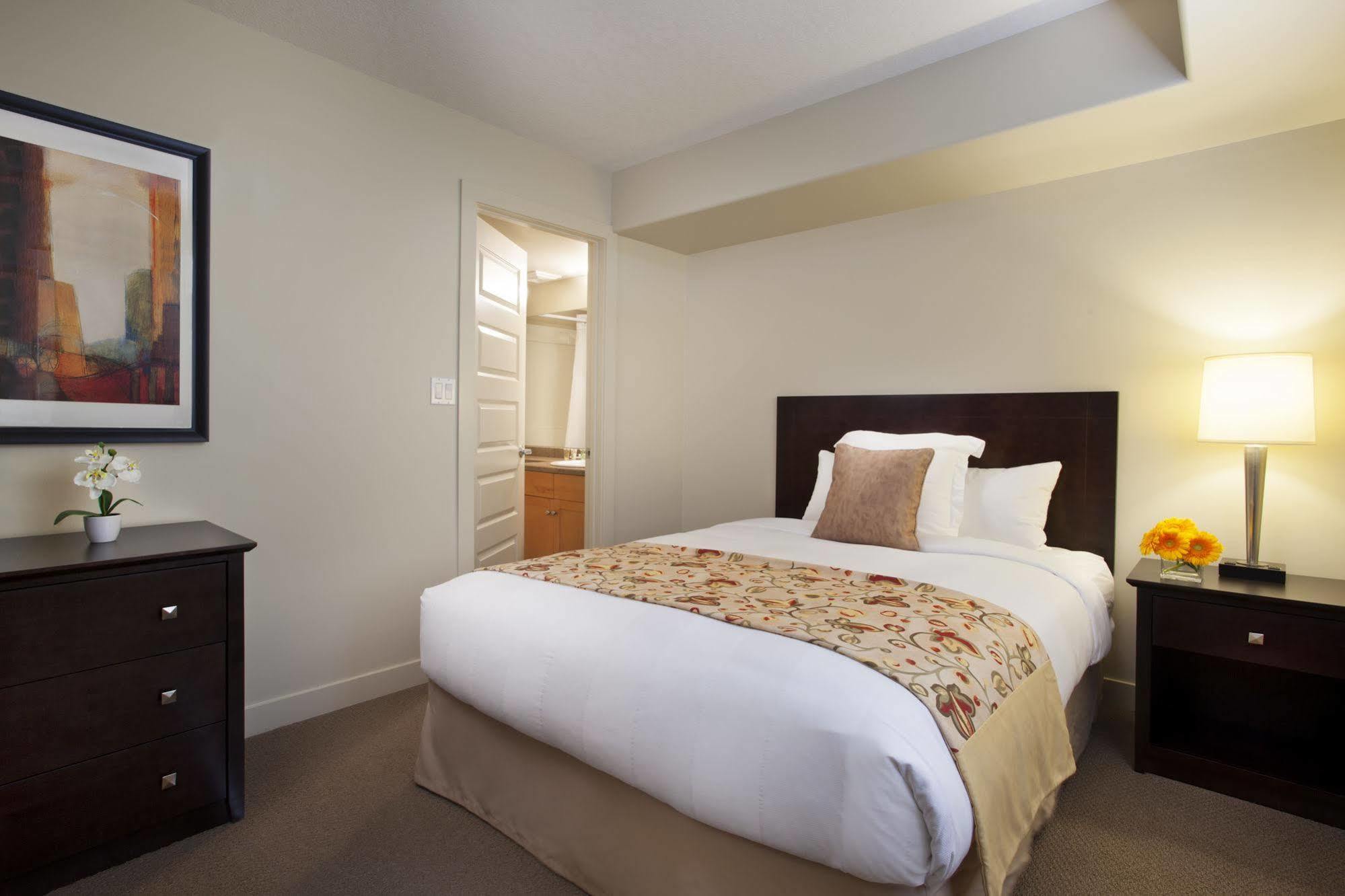 Clearwater Residence Hotel Timberlea Fort Mcmurray Bagian luar foto